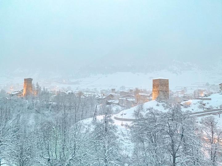 Hotel Panorama Svaneti Местия Екстериор снимка